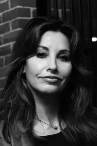 Фото Джина Гершон (Gina Gershon)