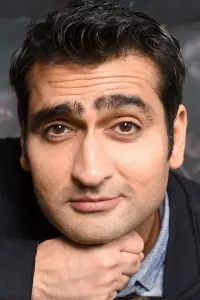 Фото Кумайл Нанджіані (Kumail Nanjiani)