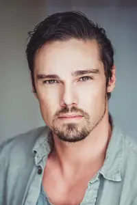 Фото  (Jay Ryan)