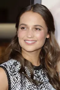 Фото Алісія Вікандер (Alicia Vikander)