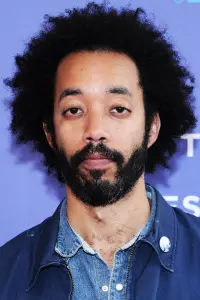 Фото Вят Сенак (Wyatt Cenac)