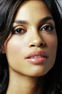 Фото Розаріо Доусон (Rosario Dawson)