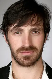 Фото Еойн Макен (Eoin Macken)