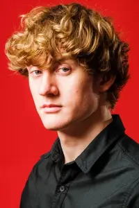 Фото  (James Acaster)