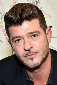 Фото  (Robin Thicke)