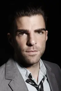 Фото Захарі Квінто (Zachary Quinto)