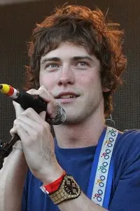 Фото  (Andrew VanWyngarden)