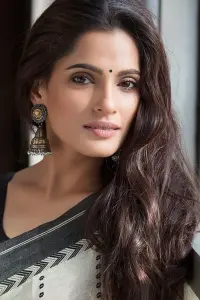 Фото  (Priya Bapat)