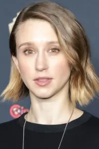 Фото Таїса Фарміга (Taissa Farmiga)