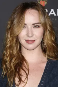 Фото  (Camryn Grimes)