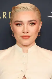 Фото Флоренс П'ю (Florence Pugh)