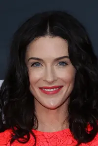 Фото  (Bridget Regan)