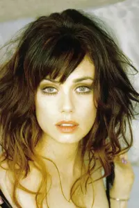 Фото Мія Кіршнер (Mia Kirshner)