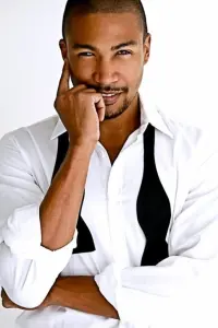 Фото  (Charles Michael Davis)