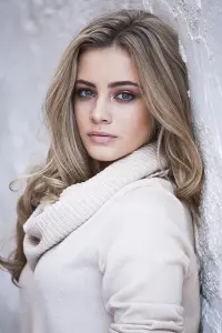 Фото Джозефін Ленгфорд (Josephine Langford)