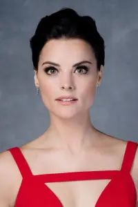 Фото Джеймі Олександр (Jaimie Alexander)