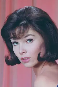 Фото Івонн Крейг (Yvonne Craig)