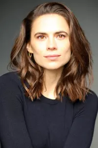 Фото Хейлі Етвелл (Hayley Atwell)