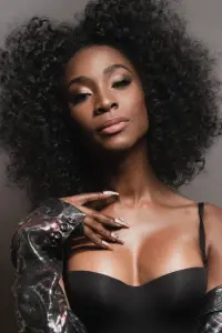 Фото  (Angelica Ross)