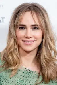 Фото Сьюкі Вотерхаус (Suki Waterhouse)