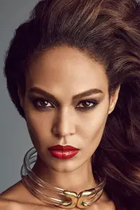 Фото Джоан Смоллз (Joan Smalls)