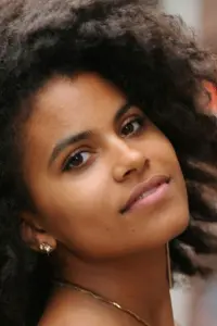 Фото Зазі Бітц (Zazie Beetz)