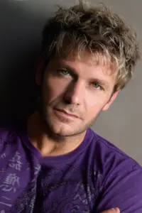 Фото  (Vic Mignogna)