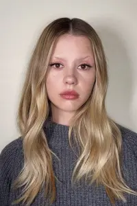 Фото Мія Гот (Mia Goth)