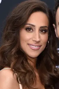 Фото  (Danielle Jonas)