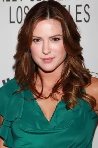 Фото Деннел Еклз (Danneel Ackles)