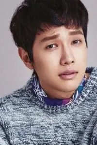 Фото  (Ji Hyun-woo)