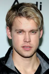 Фото  (Chord Overstreet)