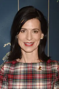 Фото Перрі Рівз (Perrey Reeves)