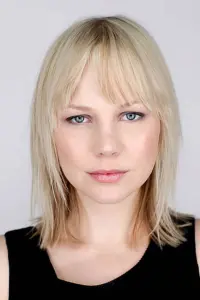 Фото Аделаїда Клеменс (Adelaide Clemens)