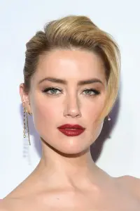 Фото Ембер Херд (Amber Heard)