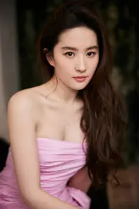 Фото Лю Іфей (Liu Yifei)