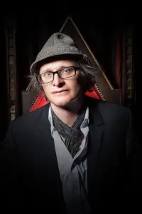 Фото  (Simon Munnery)