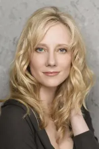 Фото Енн Хечі (Anne Heche)