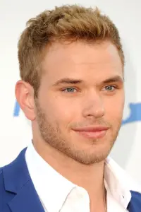 Фото Келлан Лутц (Kellan Lutz)