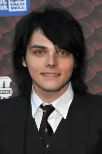 Фото  (Gerard Way)