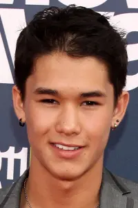 Фото Бубу Стюарт (Booboo Stewart)