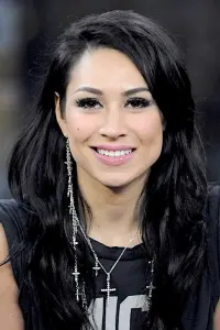 Фото  (Cassie Steele)