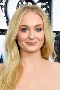 Фото Софі Тернер (Sophie Turner)