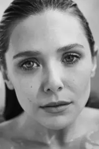 Фото Елізабет Олсен (Elizabeth Olsen)