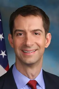 Фото Том Коттон (Tom Cotton)