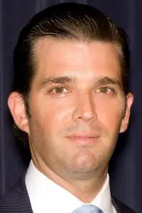 Фото  (Donald Trump Jr.)