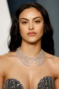 Фото Каміла Мендес (Camila Mendes)