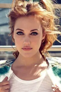 Фото  (Meryem Uzerli)