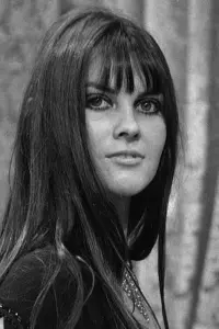 Фото Керолайн Манро (Caroline Munro)