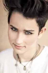 Фото Бекс Тейлор-Клаус (Bex Taylor-Klaus)